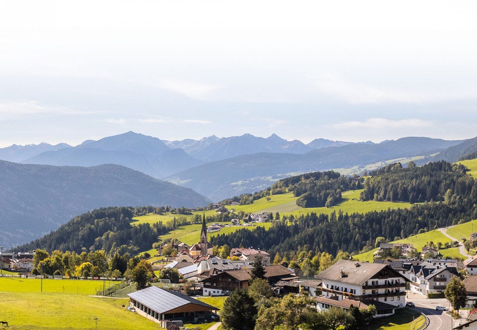 sommerurlaub terenten pustertal wandern terenten erdpyramiden tiefrastenhuette tiefrastensee alpenrosensteig mountainbike aktivurlaub suedtirol hochplateau urlaub sommer 1